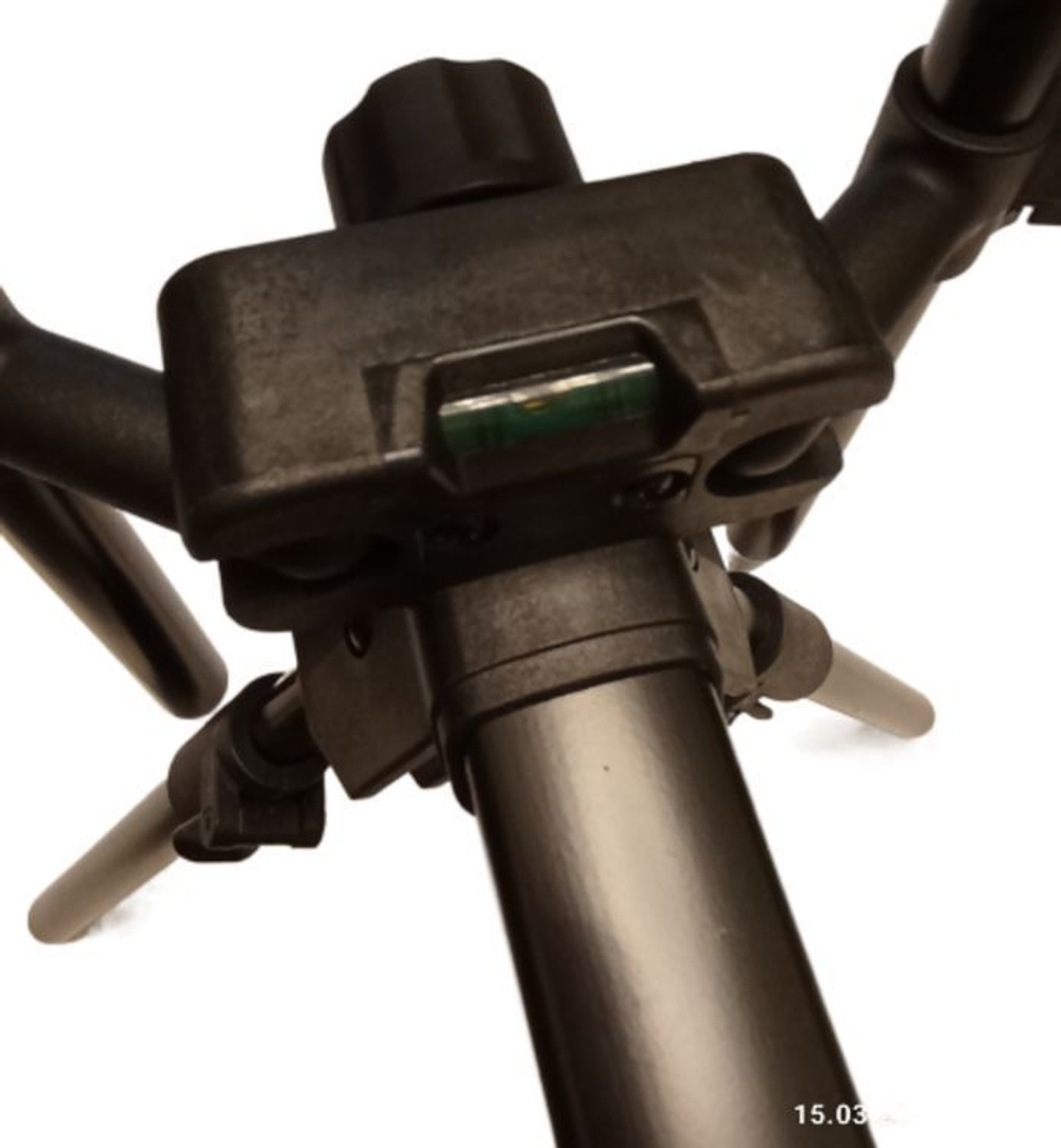 Под для рыбалки ,род-под для удилищ, держатель для удочек, подставка для 5 удилищ. "Ушки" на резьбе.