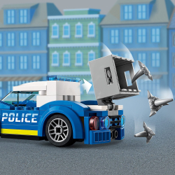 LEGO City — Полицейская погоня (60314), Фургон с мороженым / артикул   60314  / GTIN 5702017161891