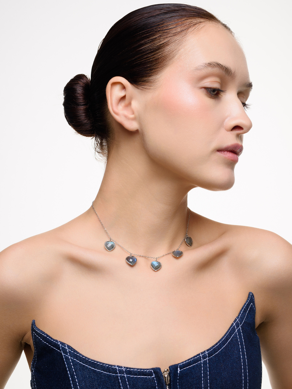 Чокер "Amour" с лабрадором Silver