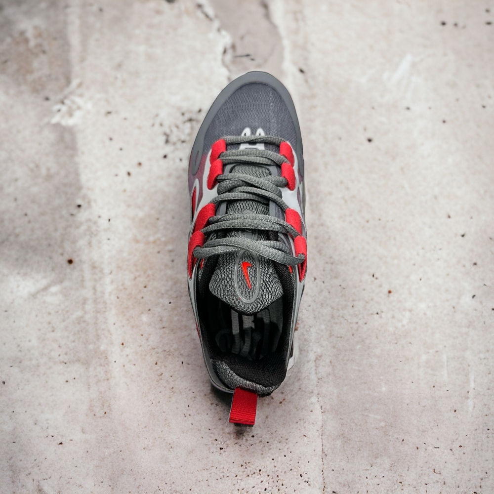 Nike D/MS/X Signal • Black Red