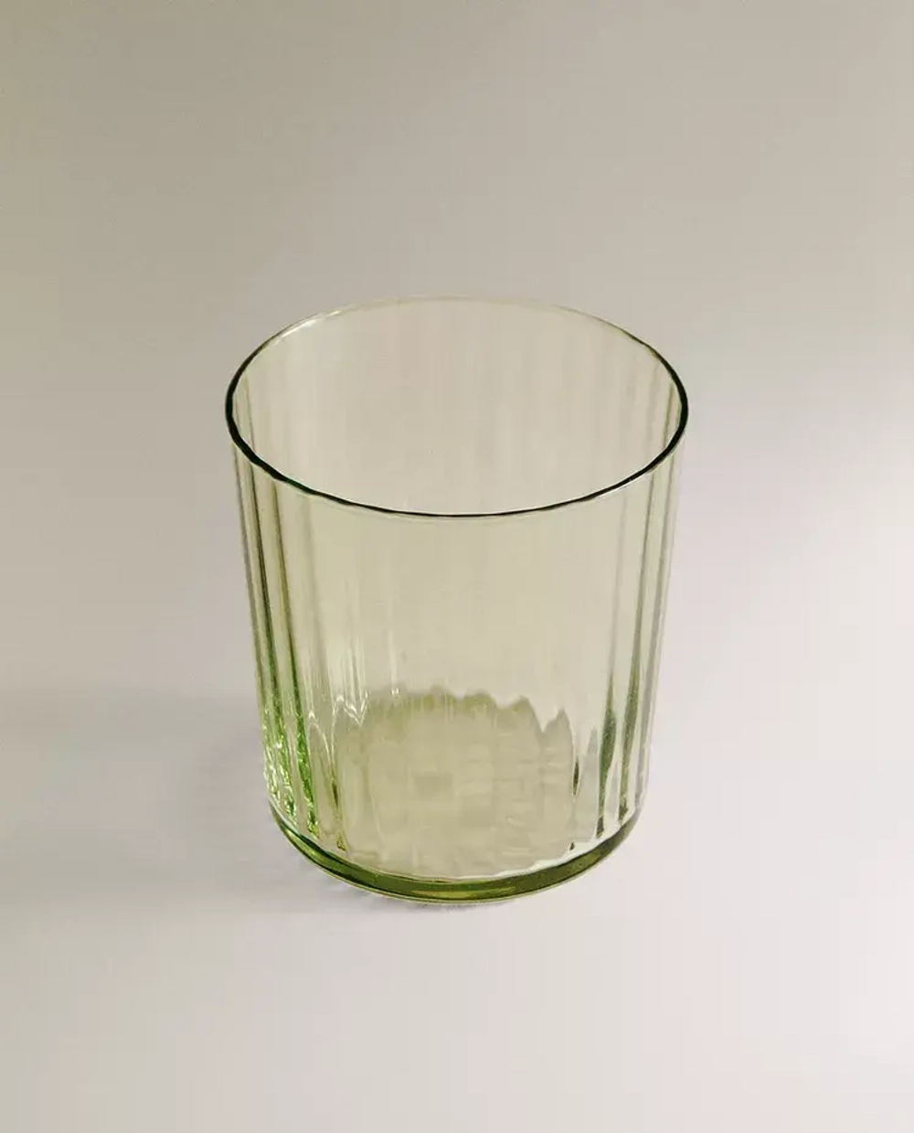 ZARA HOME СТАКАН ИЗ СТЕКЛА С УЗОРОМ «ЛИНИИ», ЗЕЛЕНЫЙ