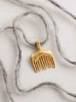 Подвеска Чесало на шнурке