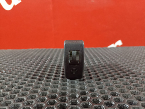 Кнопка освещения панели приборов