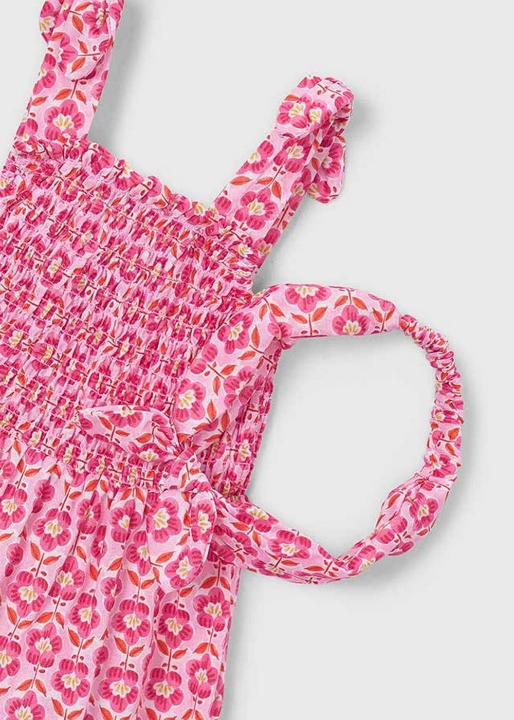 платье с повязкой на голову