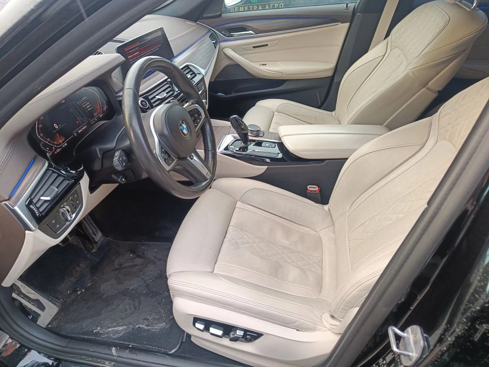 BMW 5-SERIES 530d AT xDrive M Sport