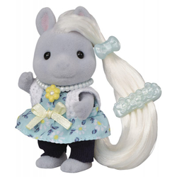 Набором Sylvanian Families Игровая площадка Салон красоты Пони