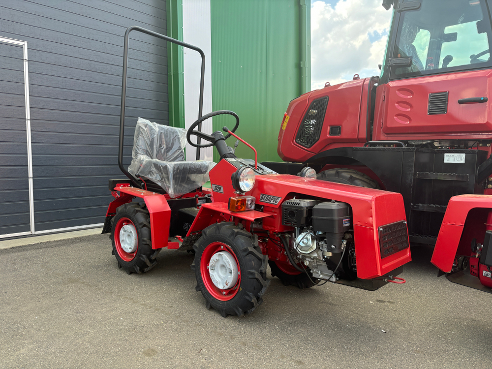 Минитрактор МТЗ Беларус 132Н с двигателем Rato R-390E