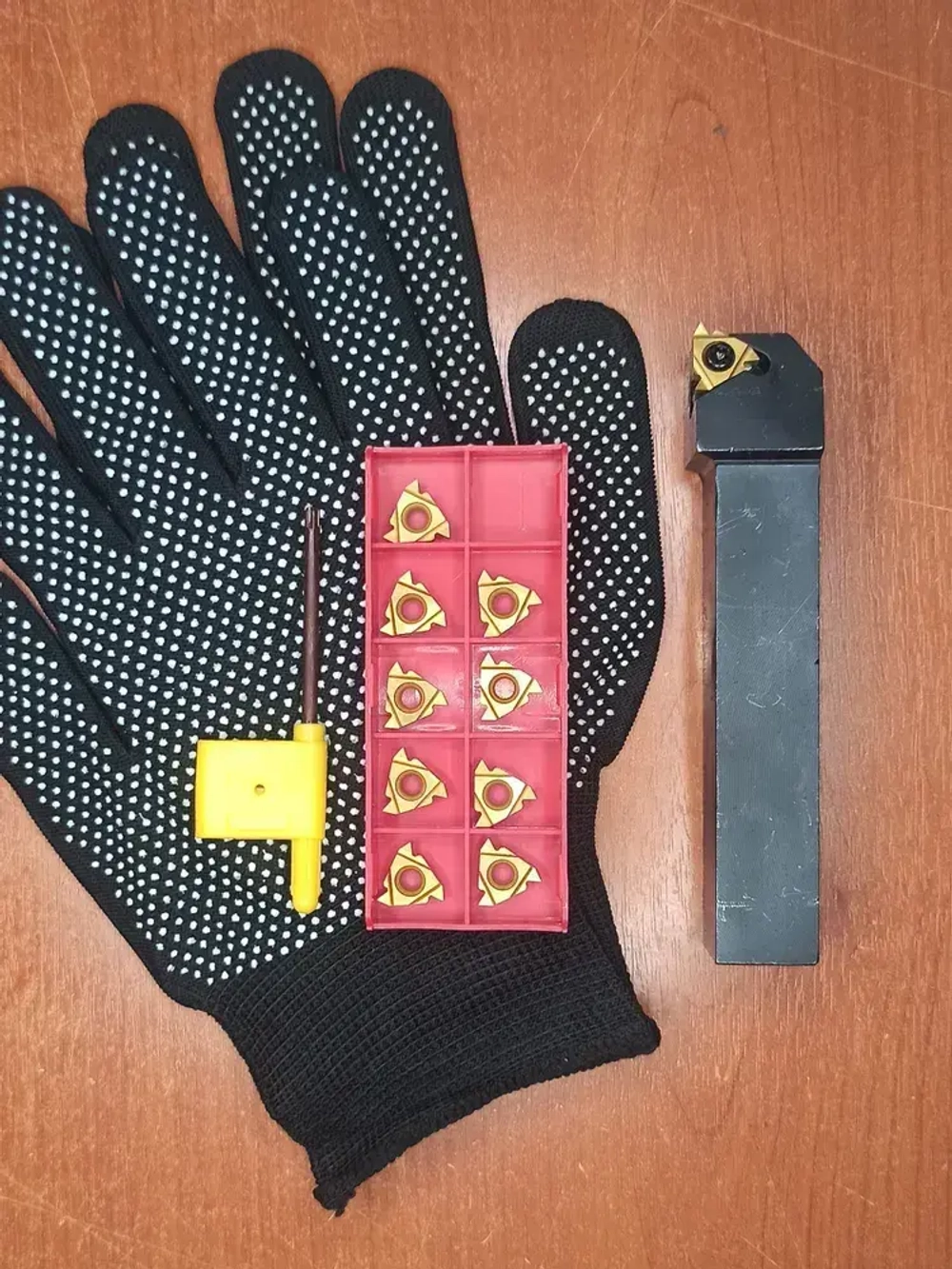 Резец для нарезания резьбы SER2020K16 со сменными пластинами