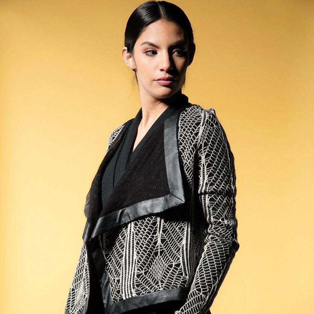 Фон бумажный Savage SA 4-12 Sand 2.72 x 11м песочный