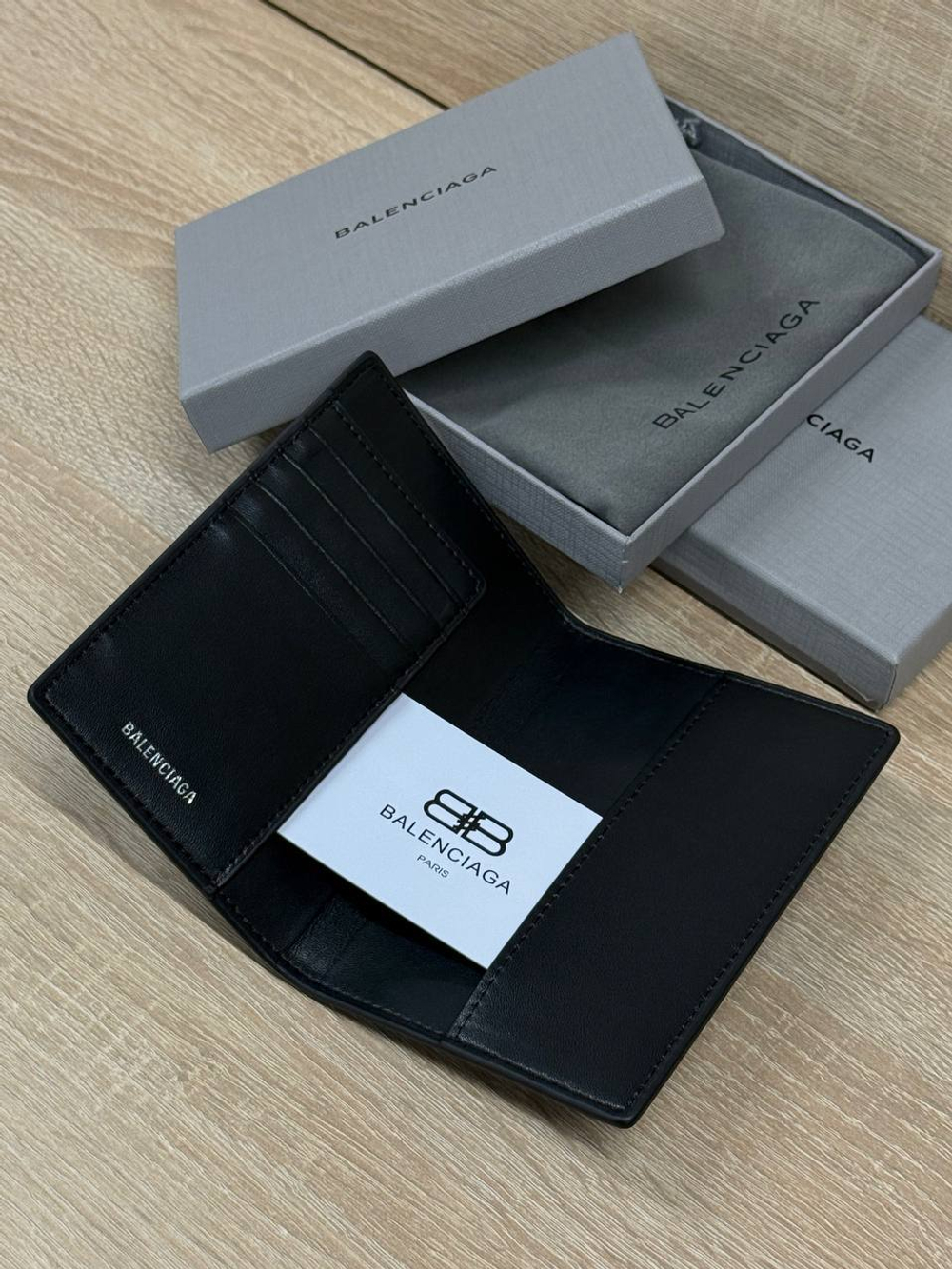 Обложка на паспорт Balenciaga