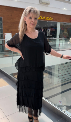 Черное итальянское шелковое платье с шифоновой "рванкой"