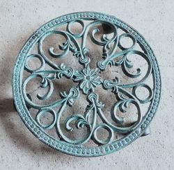 Iron Garden Подставка под цветы из металла