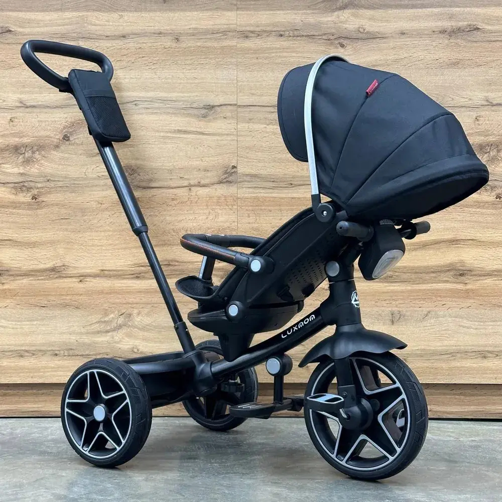 Трехколесный велосипед Luxmom 5511 черный