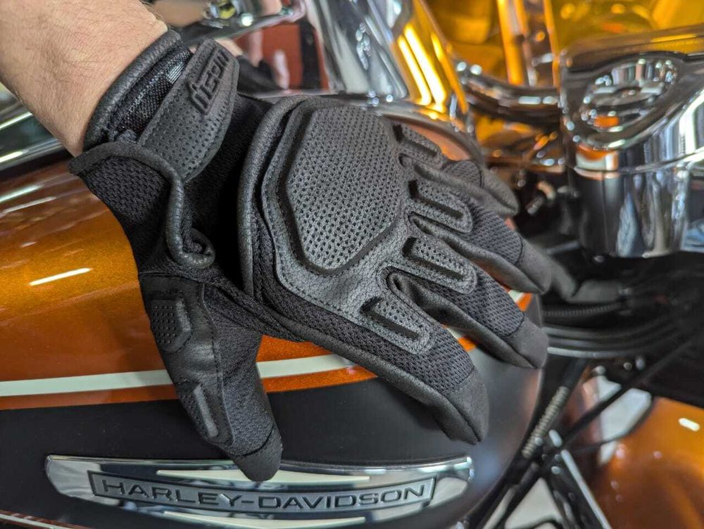 Punchup CE Gloves / Черный