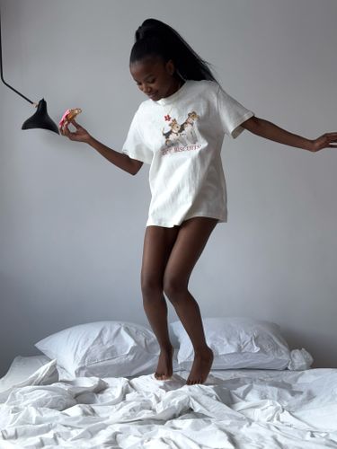 Белая хлопковая футболка Got Biscuits?