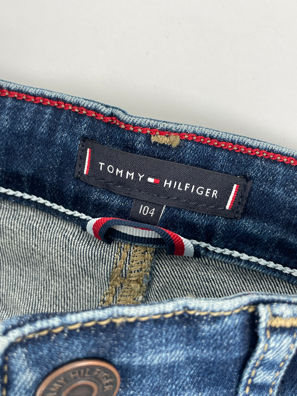 Джинсы Tommy Hilfiger