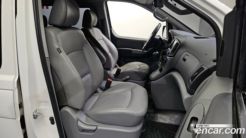 Hyundai The New Grand Starex Van 5인승 (06.2020)