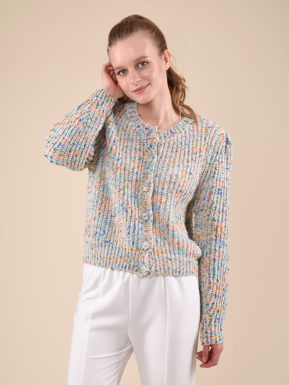 Свитер женский