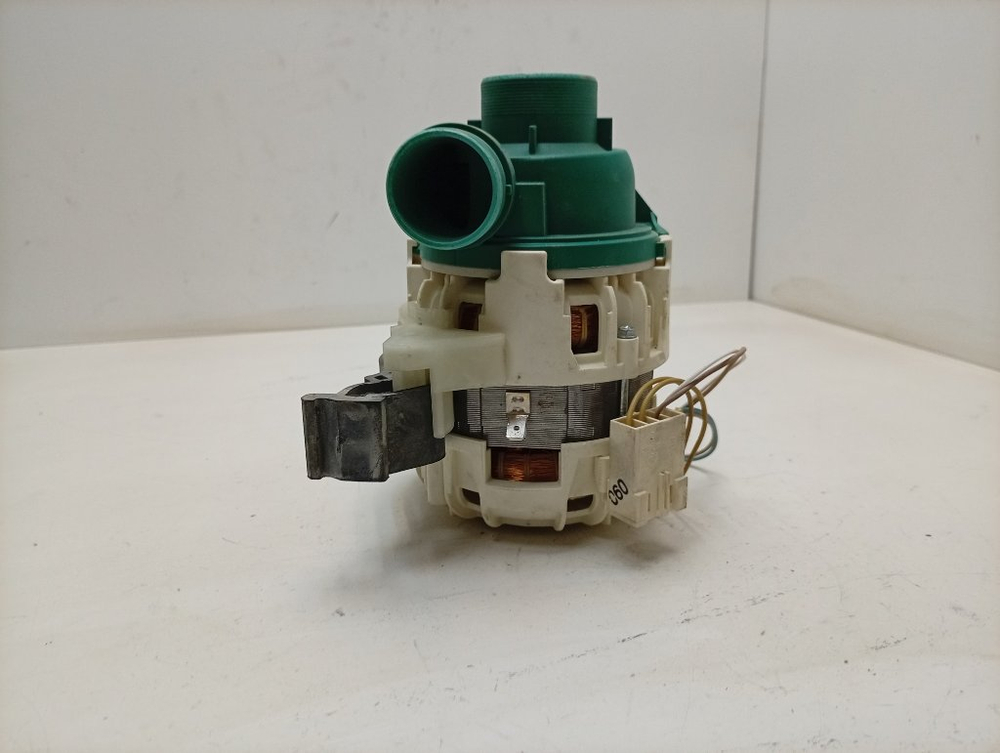 ESL46050 ктп8 Циркуляционный насос для посудомоечных машин AEG, Electrolux, Zanussi 1113171104 б/у