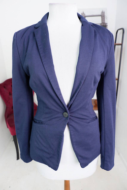 Жакет H&M трикотажный, маркировка 36, визуально на 42 размер