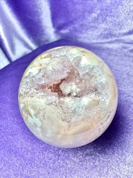 Розовый Аметист с Сакуровым Агатом (Сфера)