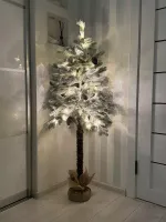 Заснеженная елка на ножке «Камилла» (литая хвоя с шишками) 1,5 м / 150 см