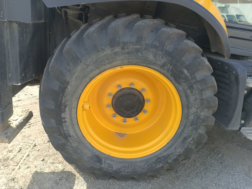 MST M542 Экскаватор-погрузчик M542S (Дизельный, 4,4 л, 99 л.с., АТ)