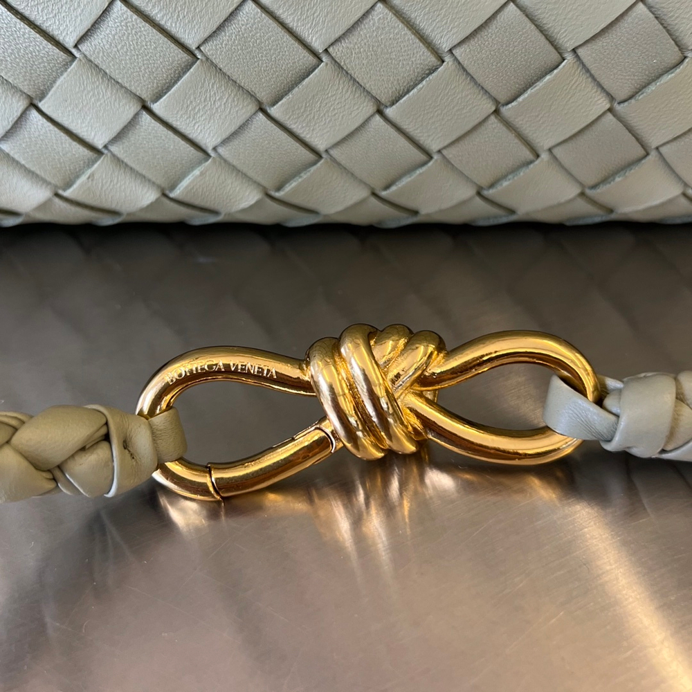 Bottega Veneta Medium Andiamo 32 cm