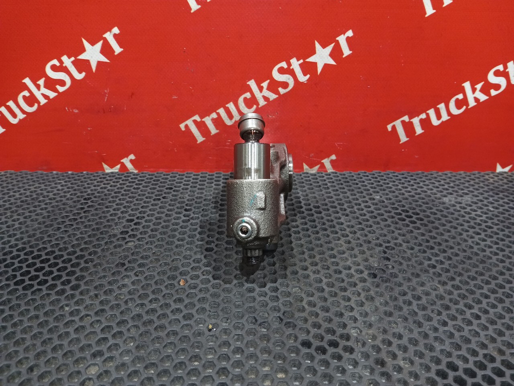 Коромысло выпускного клапана 2024г.