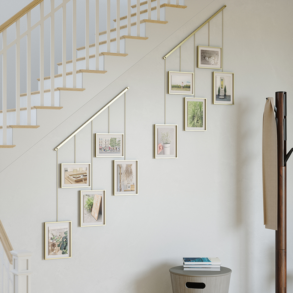 Панно для фотографий Exhibit матовая латунь Umbra