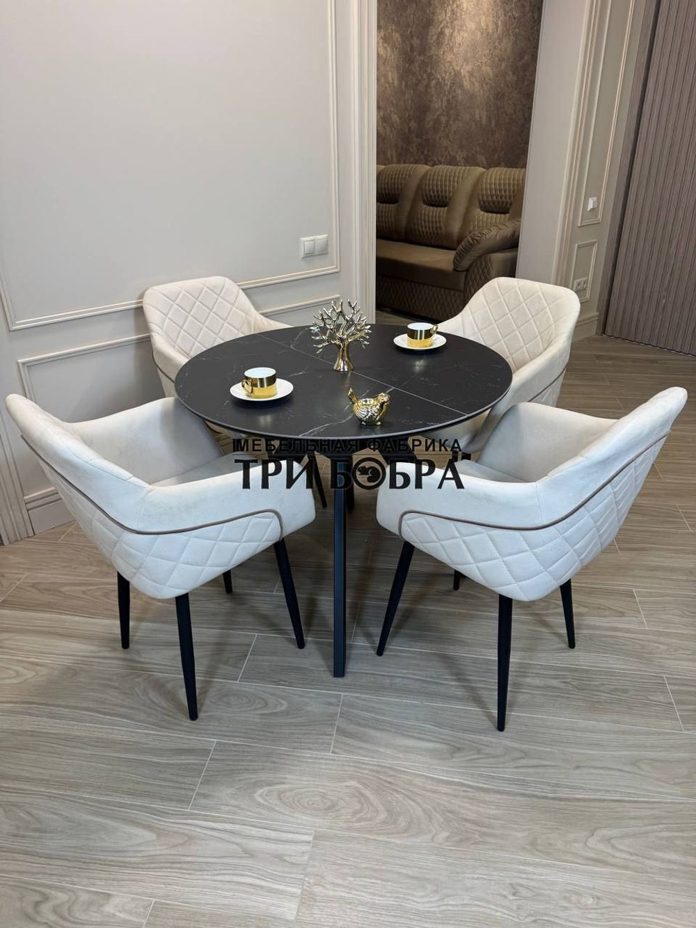 Круглый раздвижной стол "Бонжур", керамогранит, черный мрамор и стулья "ШЕЛЛ"