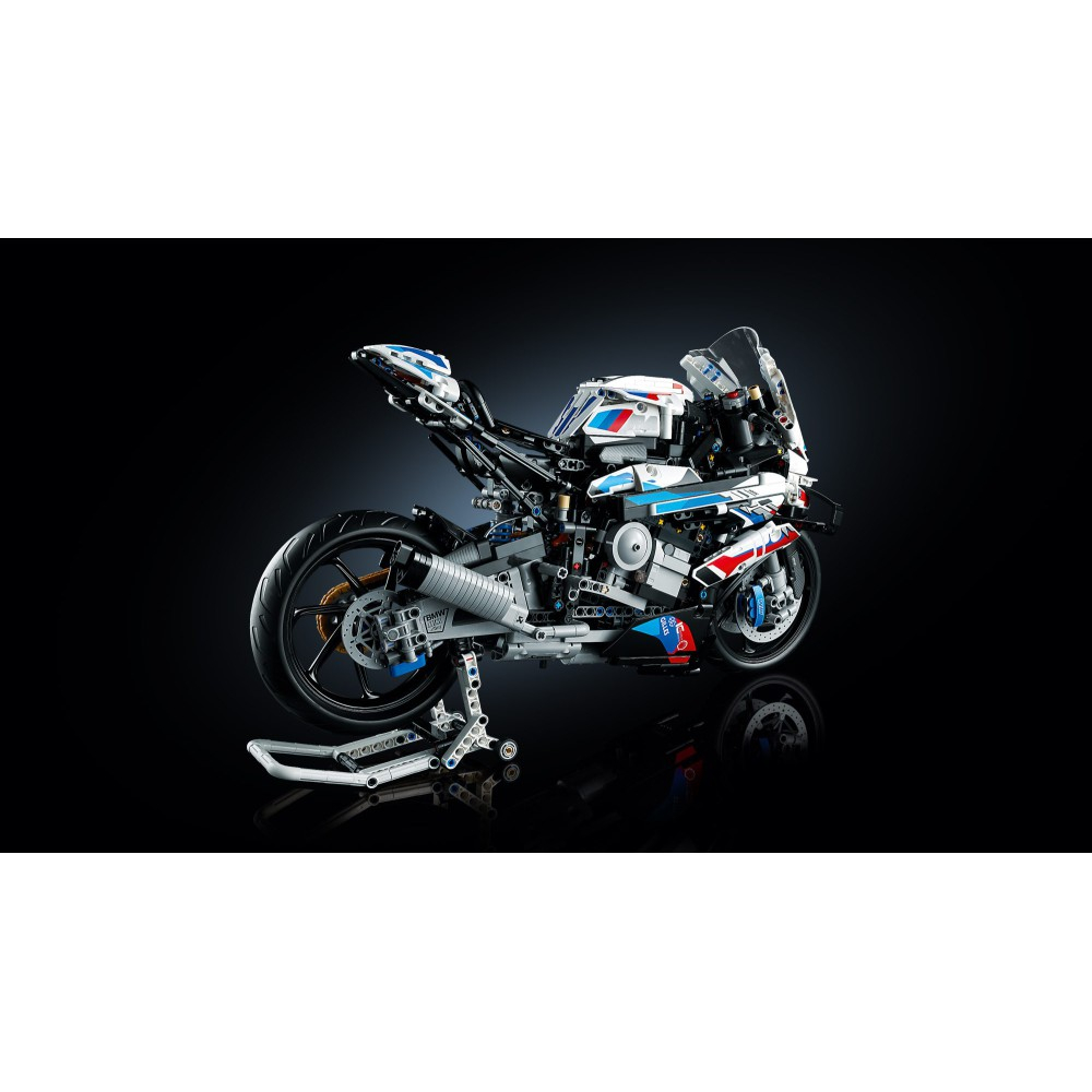 LEGO Technic - Мотор BMW M 1000 RR 42130