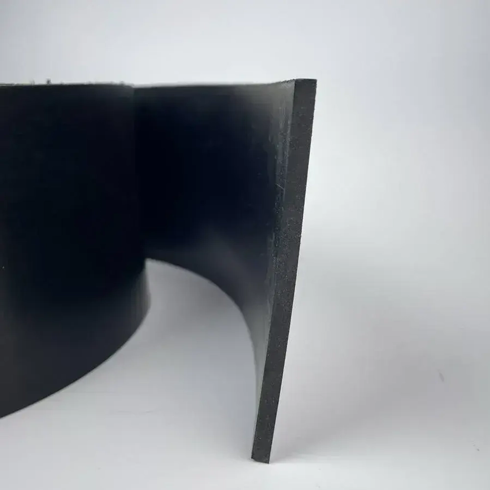 Резиновая лента 5м*5 см*3 мм, черная