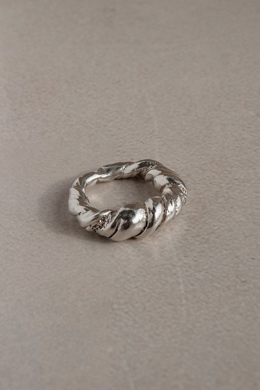 Кольцо CYRA серебро / The Mineral Bar