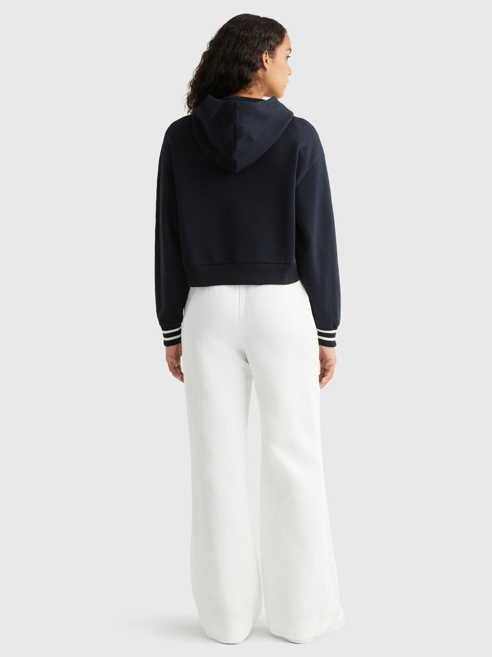 Худи женское TOMMY HILFIGER REG MONOTIPE SLV CROP HOODIE