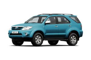 Багажники на Toyota Fortuner I 2005-2015