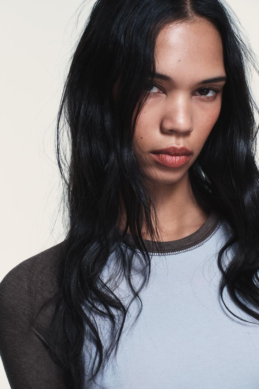 ZARA ФУТБОЛКА РЕГЛАН С КОНТРАСТНЫМИ ДЕТАЛЯМИ, ГОЛУБОЙ