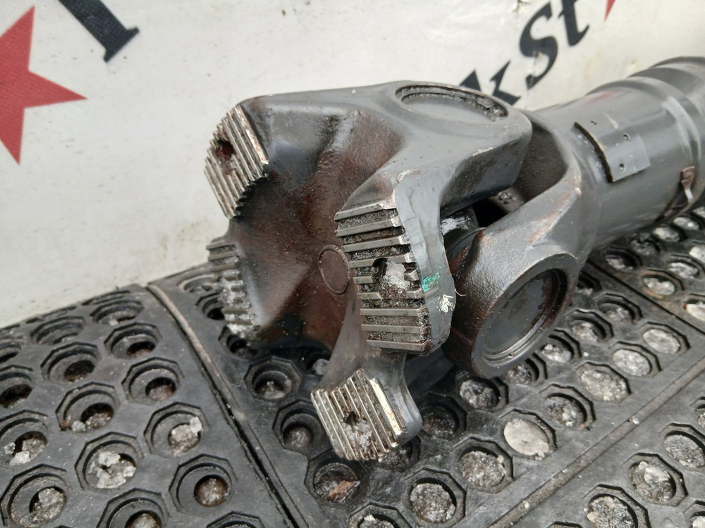 Вал карданный 1975мм