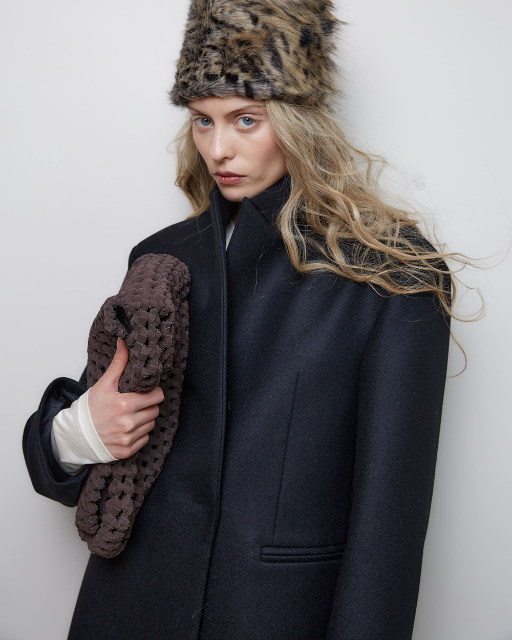 Пальто с асимметричным низом из шерсти Гуччи черный