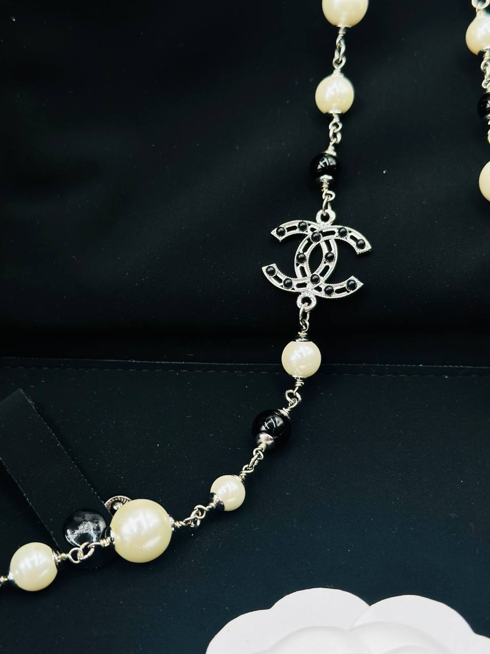 Бусы CHANEL