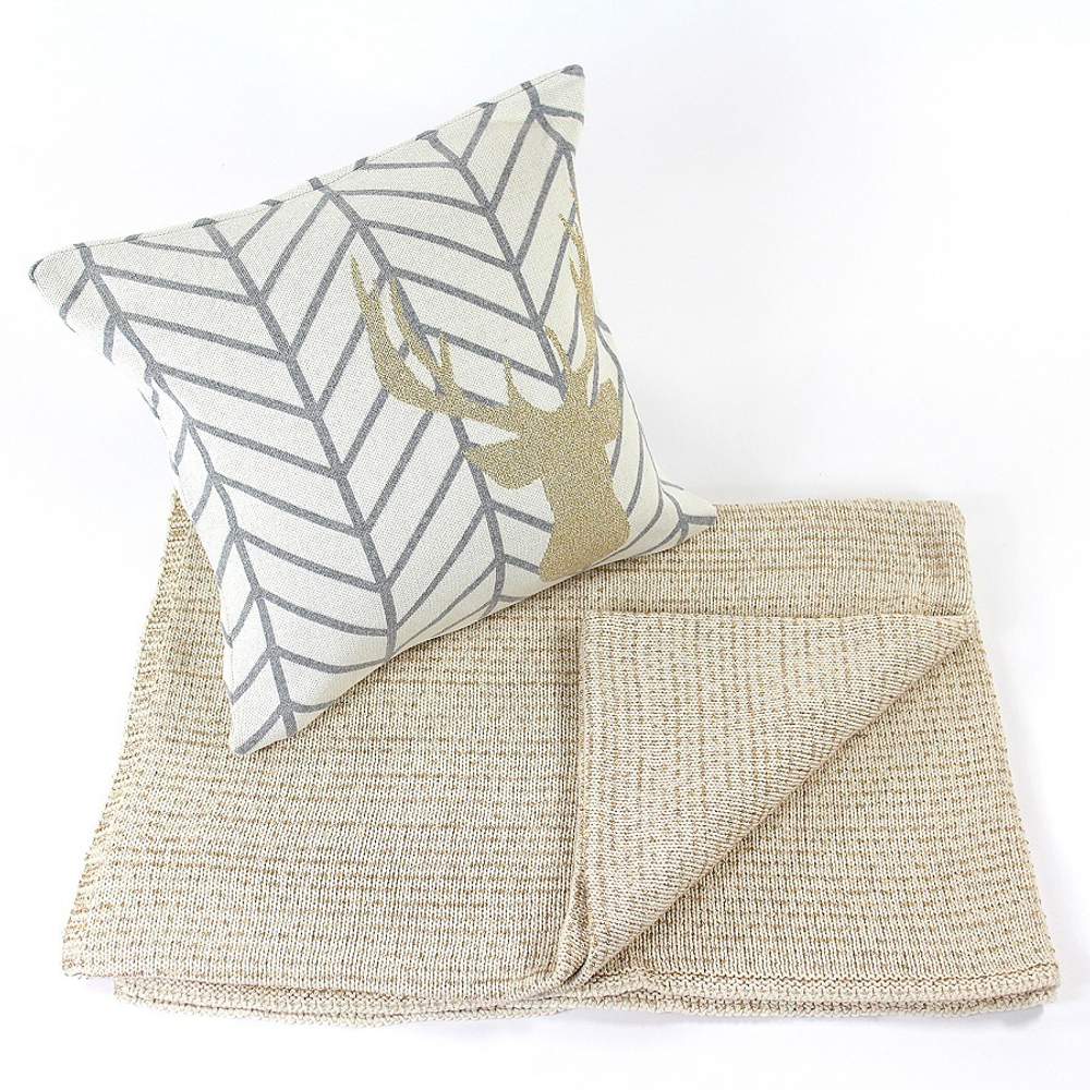 Подушка с рисунком golden deer, 45х45 см