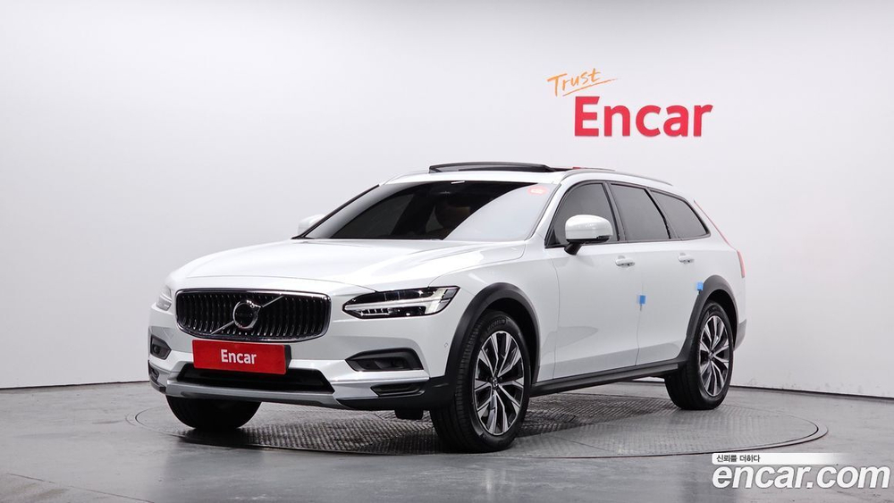 Volvo V90 Cross Country B5 Ultimate AWD (05.2023)