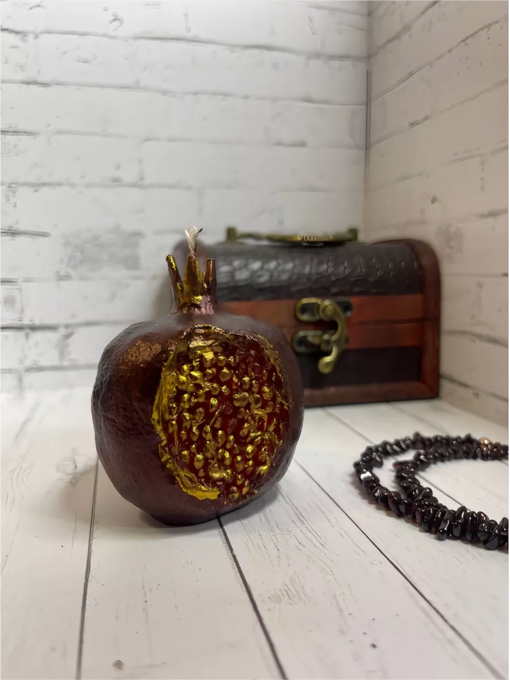 Свеча магическая "Гранат"