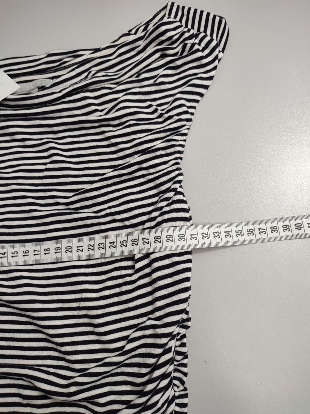 Платье H&M в полоску 42 размер