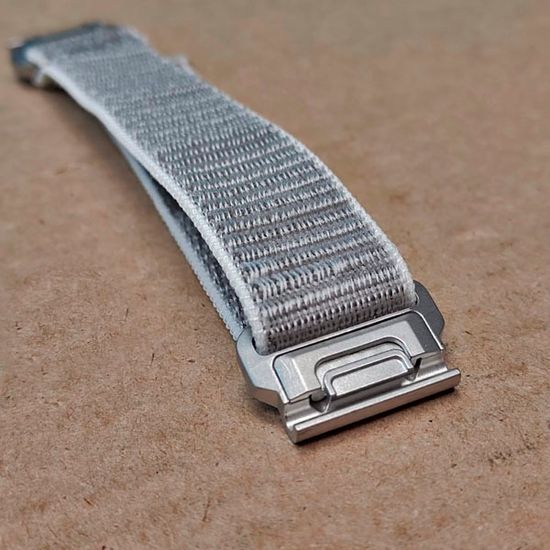 Ремешок QuickFit 20 мм нейлоновый для Garmin Fenix 7S, Fenix 6S, Fenix 5S, Instinct 2S, Epix Pro Gen 2 (42 mm) быстросъемный велкро (Серый)