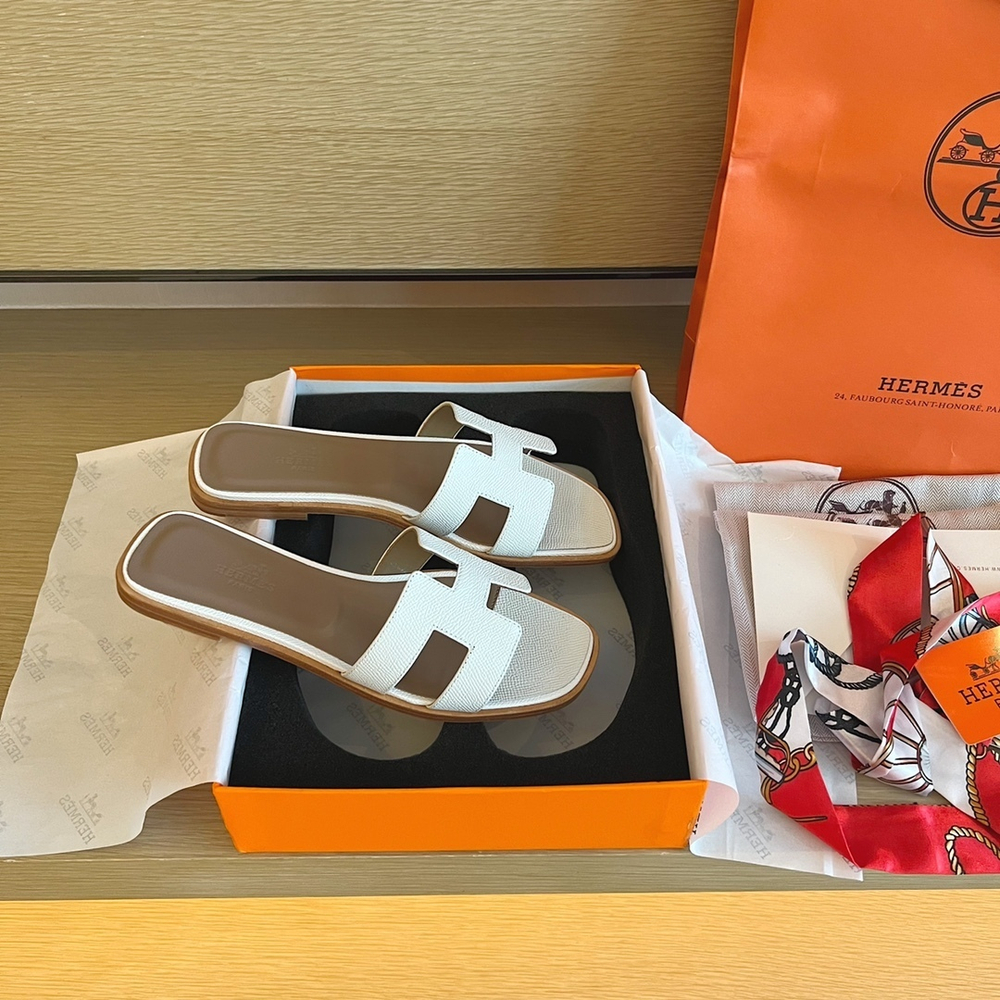Hermes Oran Sandal