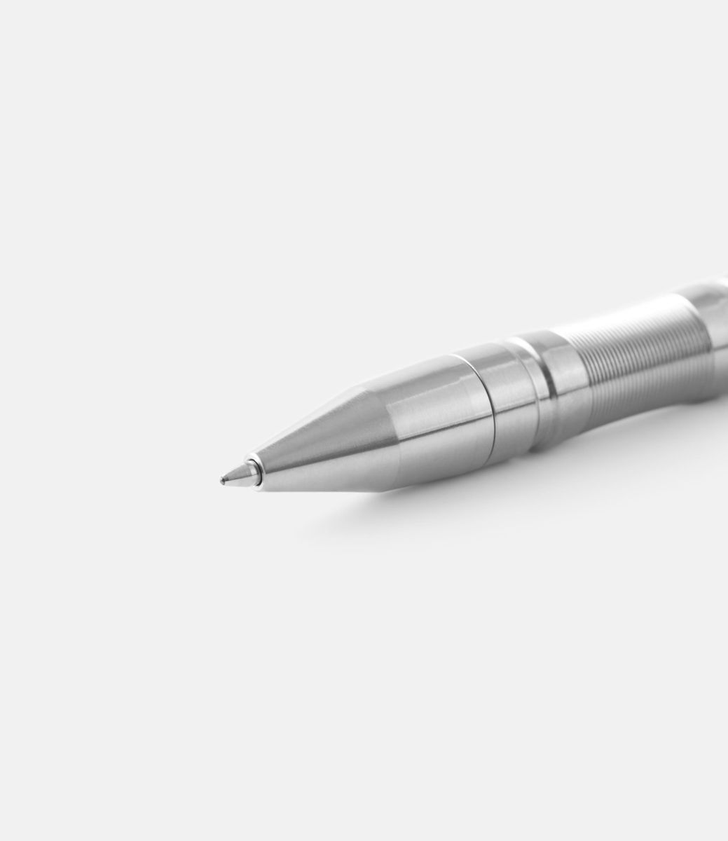 TPX8 Ti — тактическая ручка из титана