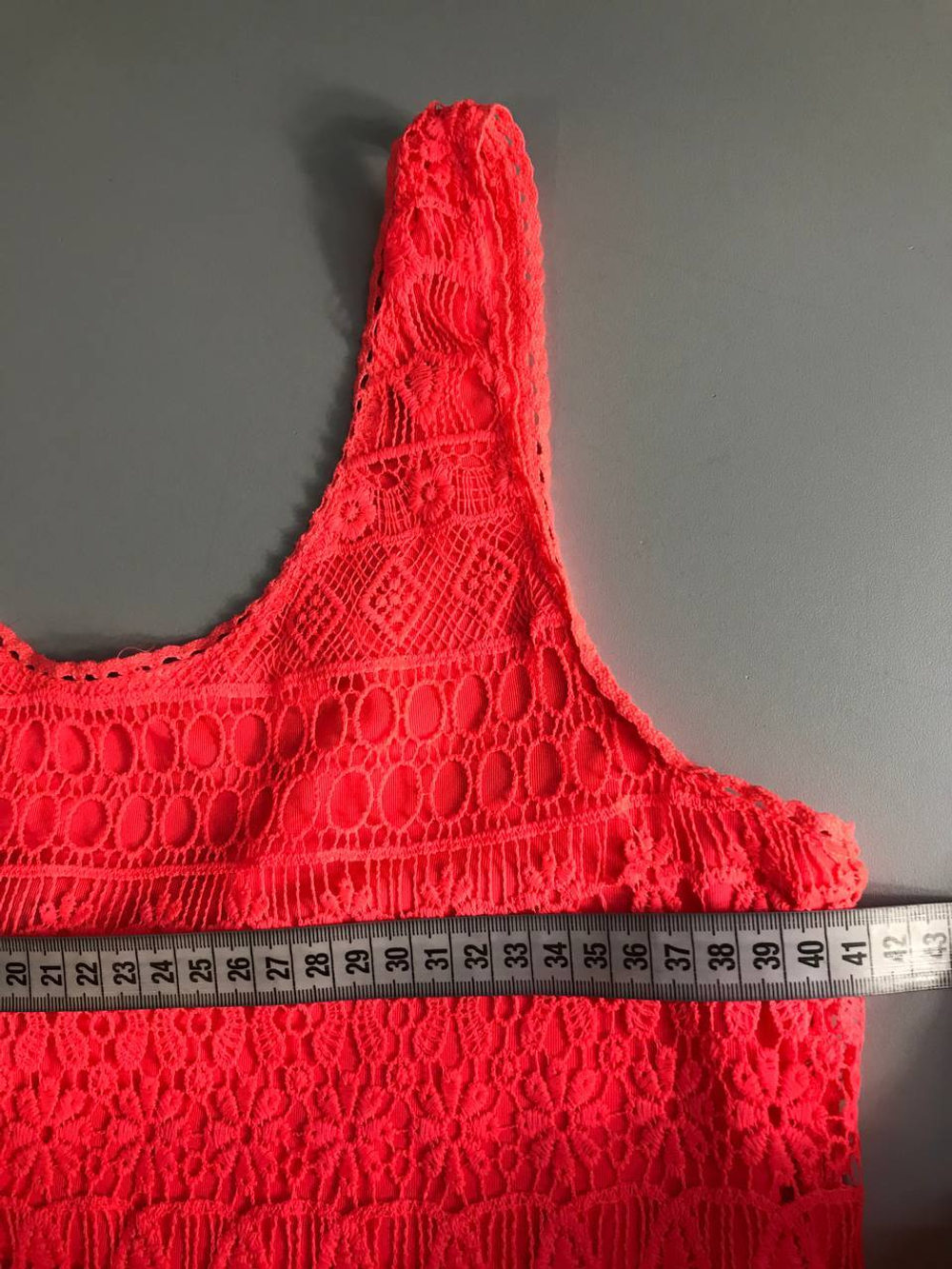 Платье H&M для яркого образа, маркировка 36 eur, 42 размер