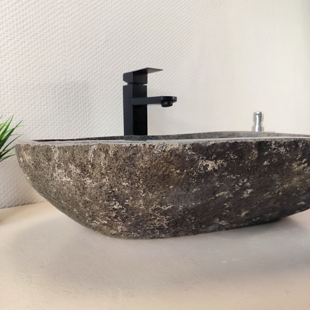 Раковина из речного камня RS-66027 57х42х15 из натурального камня