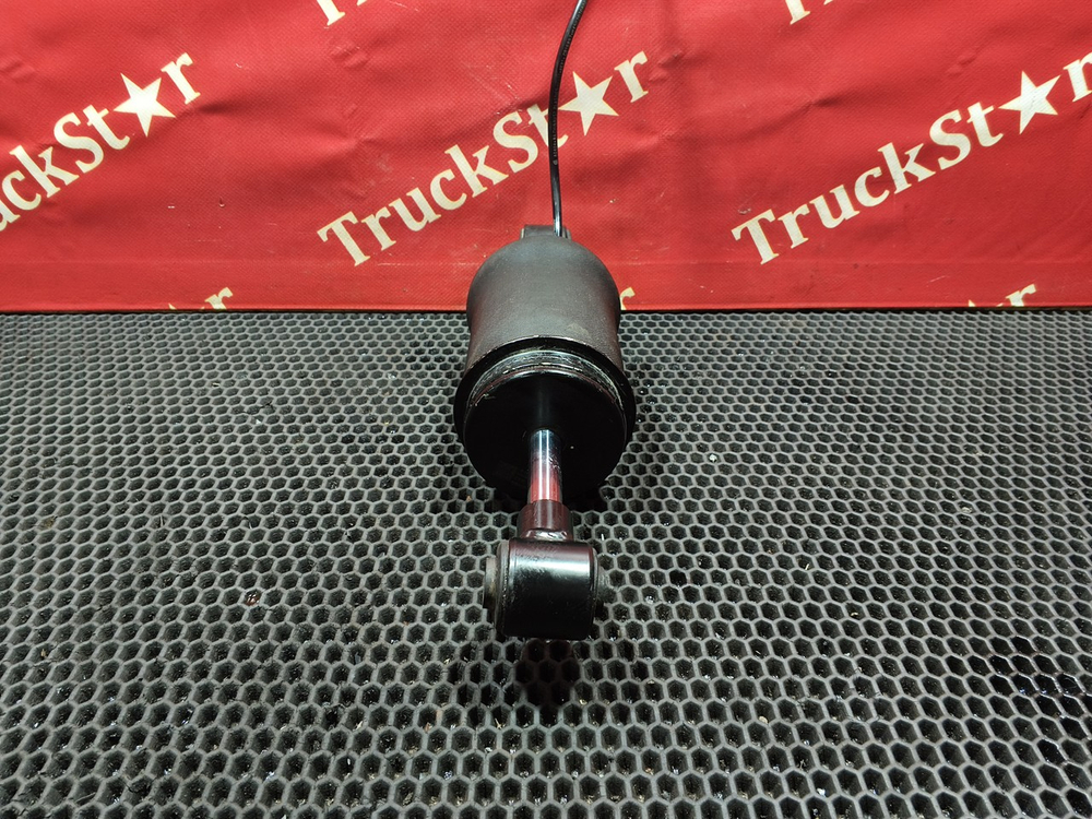 Амортизатор кабины передний 2023г.